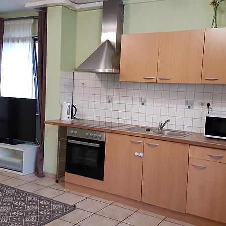 Flats-4U - Cosy, Quite & Clean Apartments In The City Бонн Экстерьер фото
